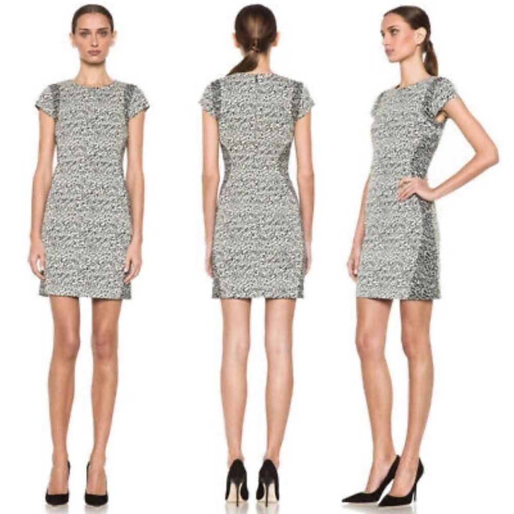 Diane Von Furstenberg Pele Snake Wave Jacquard dress . Size 8